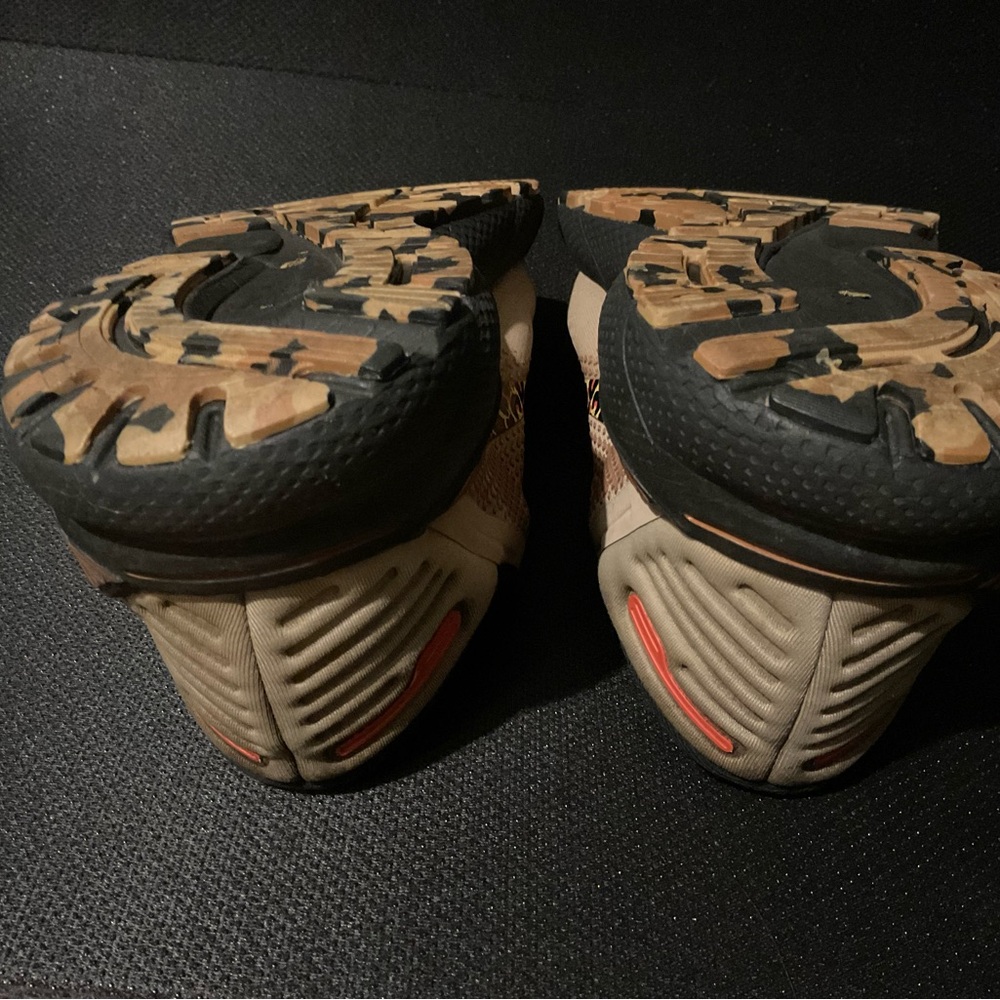 Brooks Tan and Black Running Shoes with Leopard Detail women’s size 9 - Picture 8 of 10
